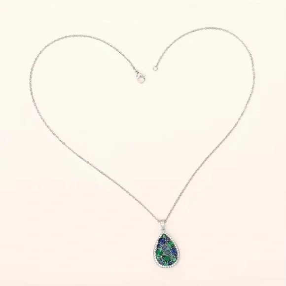 - Emerald and Blue Sapphire Necklace - Picture 5 of 8